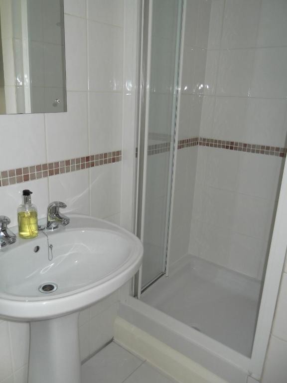 Lyndhurst Guest House Ulverston Room photo